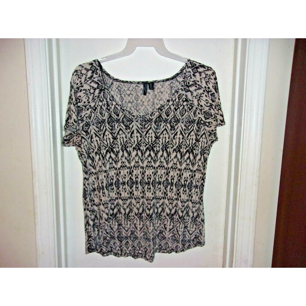 Cynthia Rowley Woman Black Cream White Ikat Short Sleeve Top 1X
